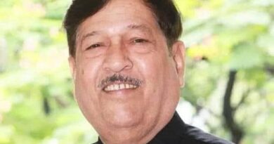 Due to the death of MP Girish Bapat, learned and cultured leadership behind the scenes