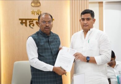 कोपरगाव तहसीलच्या इमारतीस स्व.अजितदादांचे नाव देवून त्यांचा पूर्णाकृती पुतळा उभारा – आमदार काळे