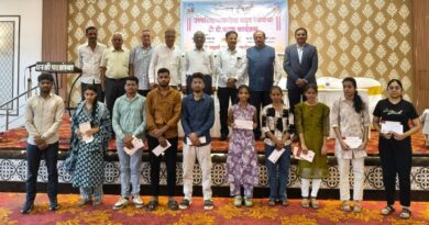 हेल्पिंग हंॅड्सच्या माध्यमातून दत्तात्रेय खेमनर विद्यार्थांच्या पाठीशी उभे – जीएसटी   कमिशनर मंचरे